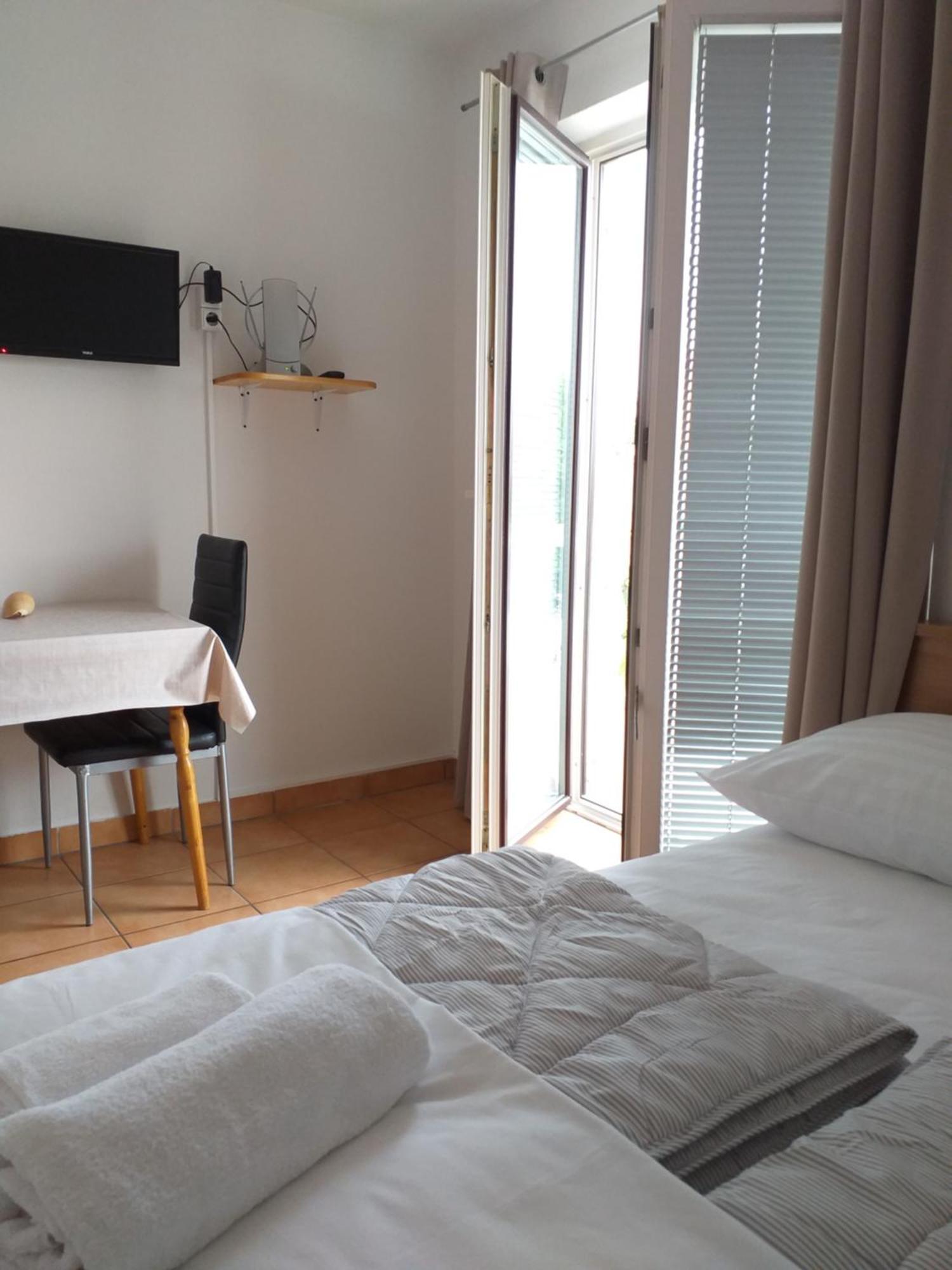 Apartments I-P Malinska Extérieur photo